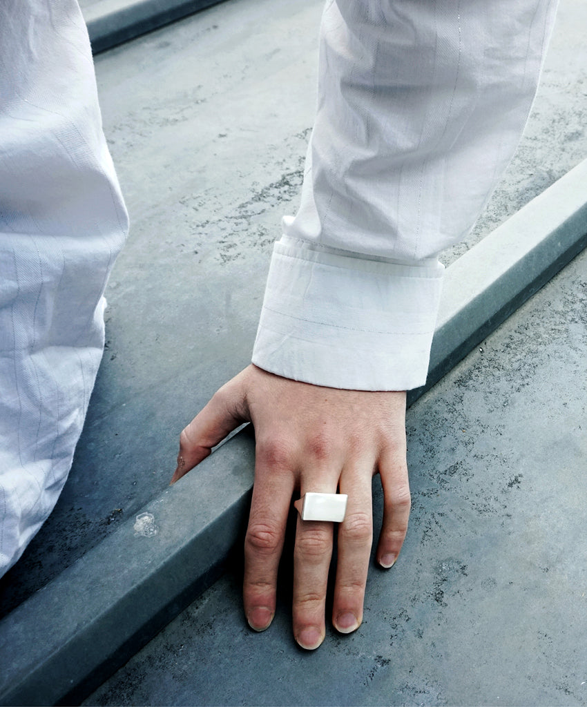 Bague CHEVALIERE homme - De Maarse Paris, le bijou d'artiste qui vous rend unique