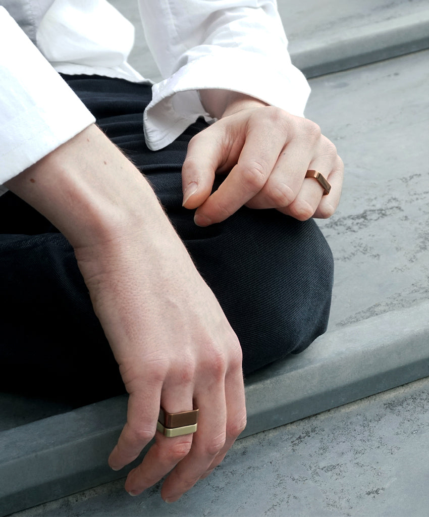 Bague SQUARE fine homme - De Maarse Paris, le bijou d'artiste qui vous rend unique